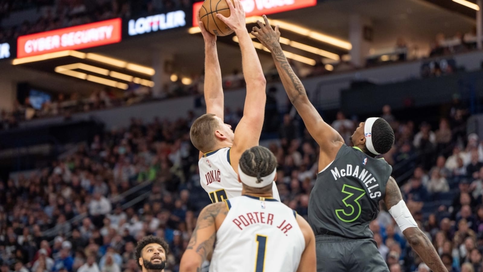 Late rally carries Timberwolves to victory over Nuggets