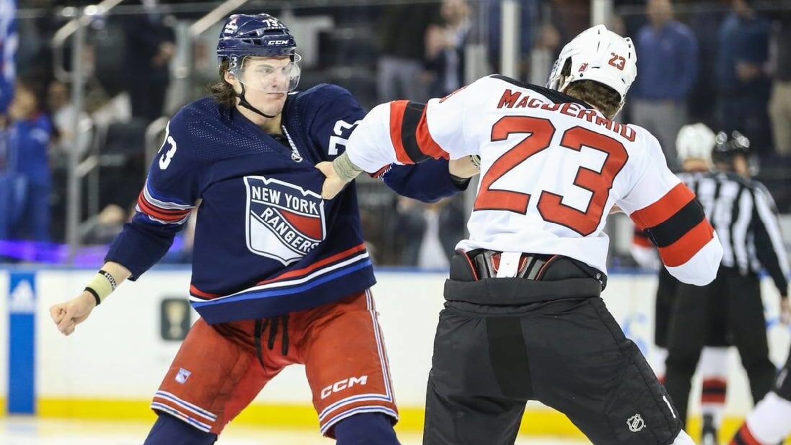 NHL roundup: Rangers win fight night against Devils