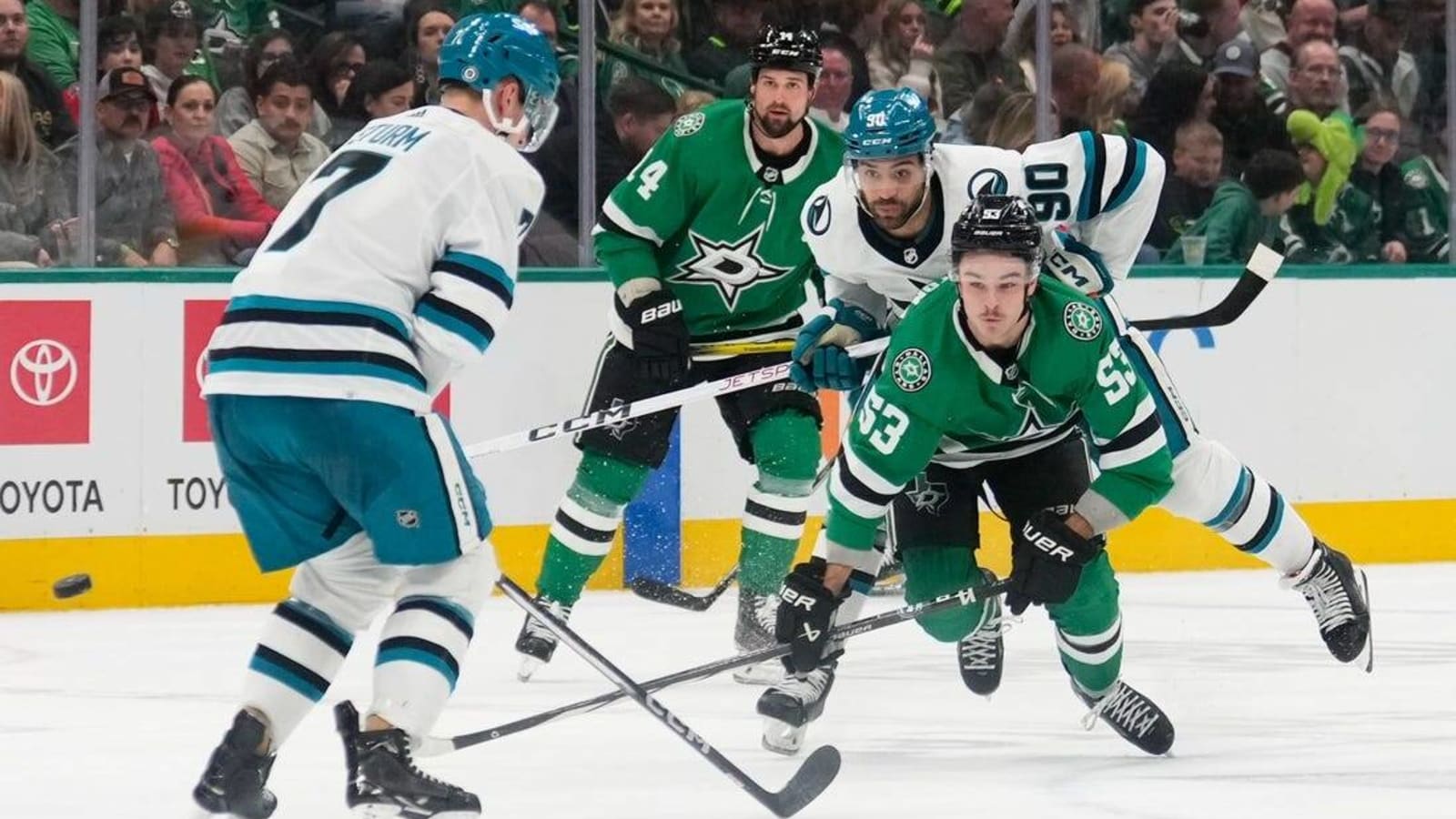 Stars edge Sharks in shootout to halt slump