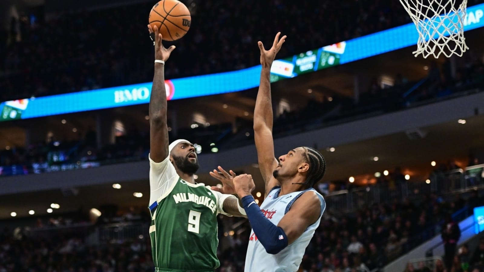 Behind Bobby Portis, short-handed Bucks top Wizards