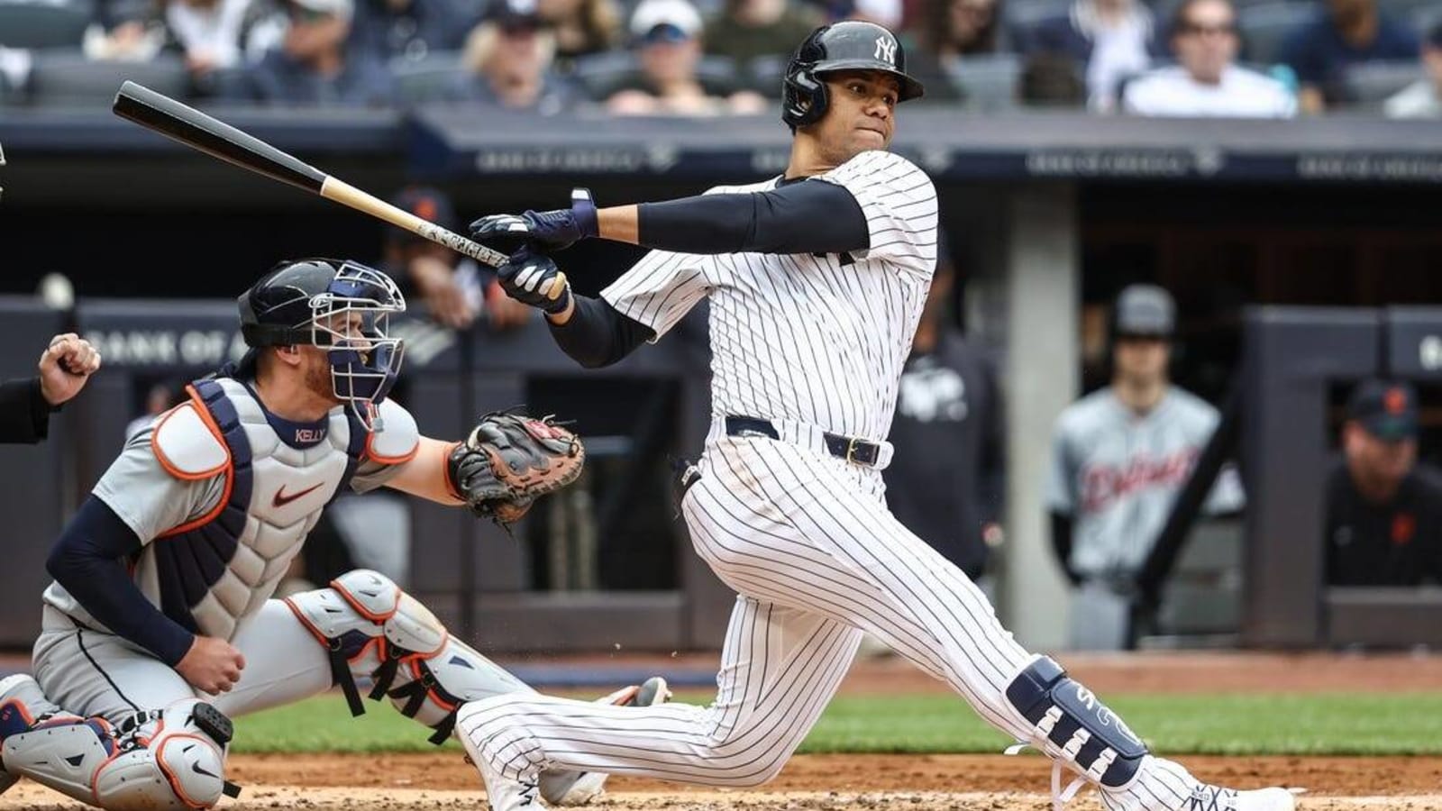Yankees on a roll entering series with struggling Astros