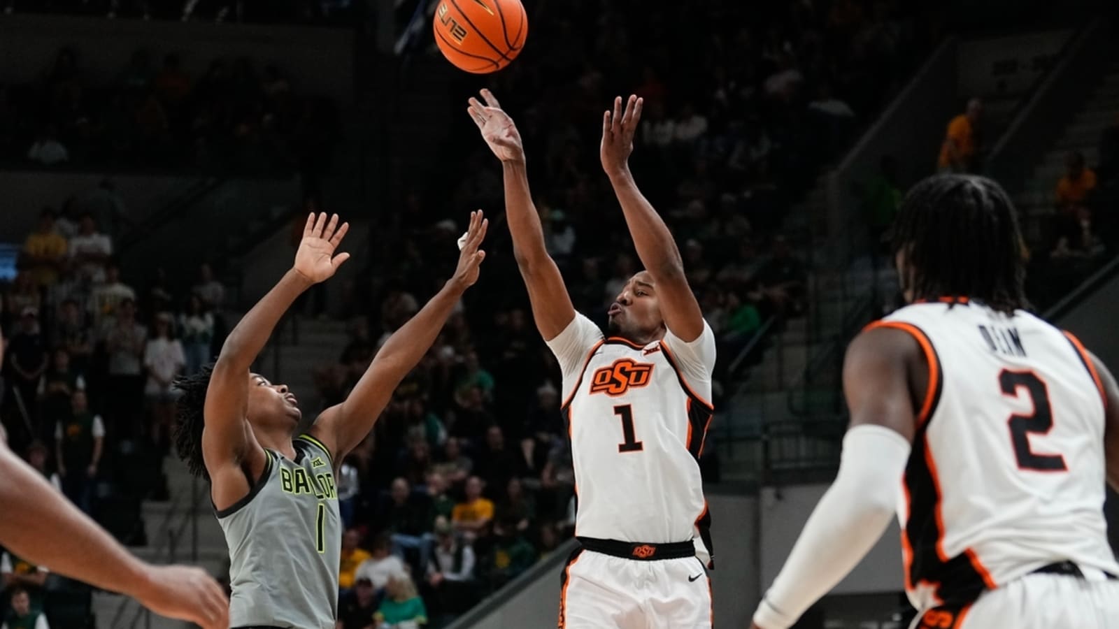 Seniors help Oklahoma State knock off Cincinnati