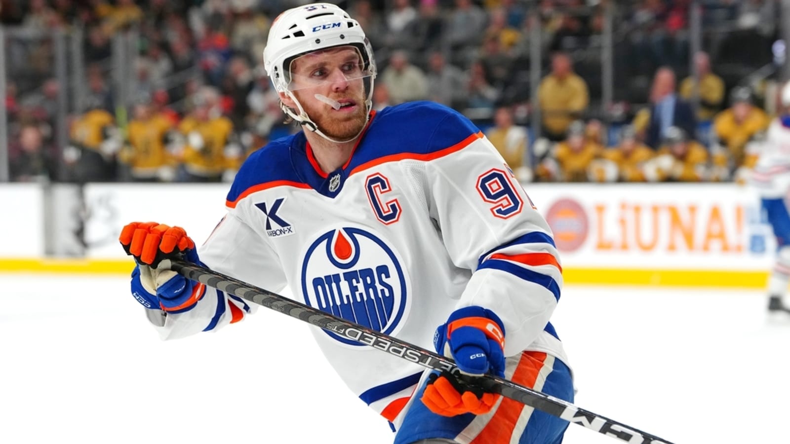 Surgiing Oilers continue critical home stretch vs. Blues
