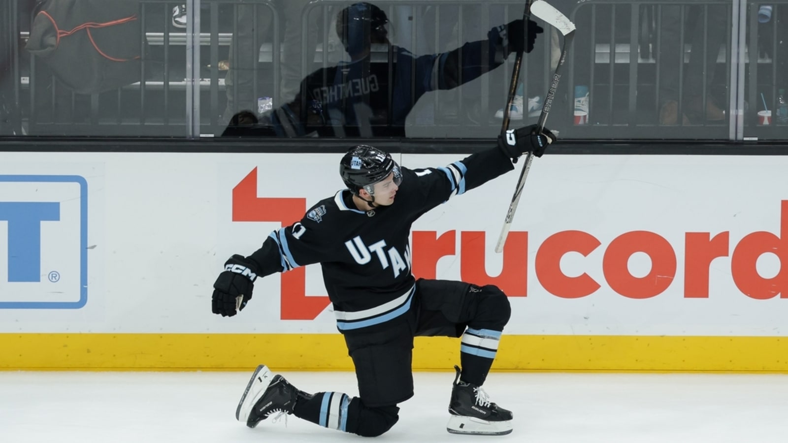 Surging Utah can pull closer to playoff berth vs. Chicago