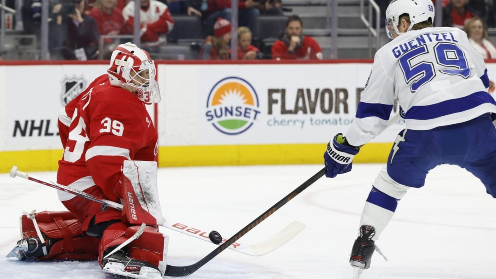 Red Wings blank Lightning behind Cam Talbot&#39;s 28 saves