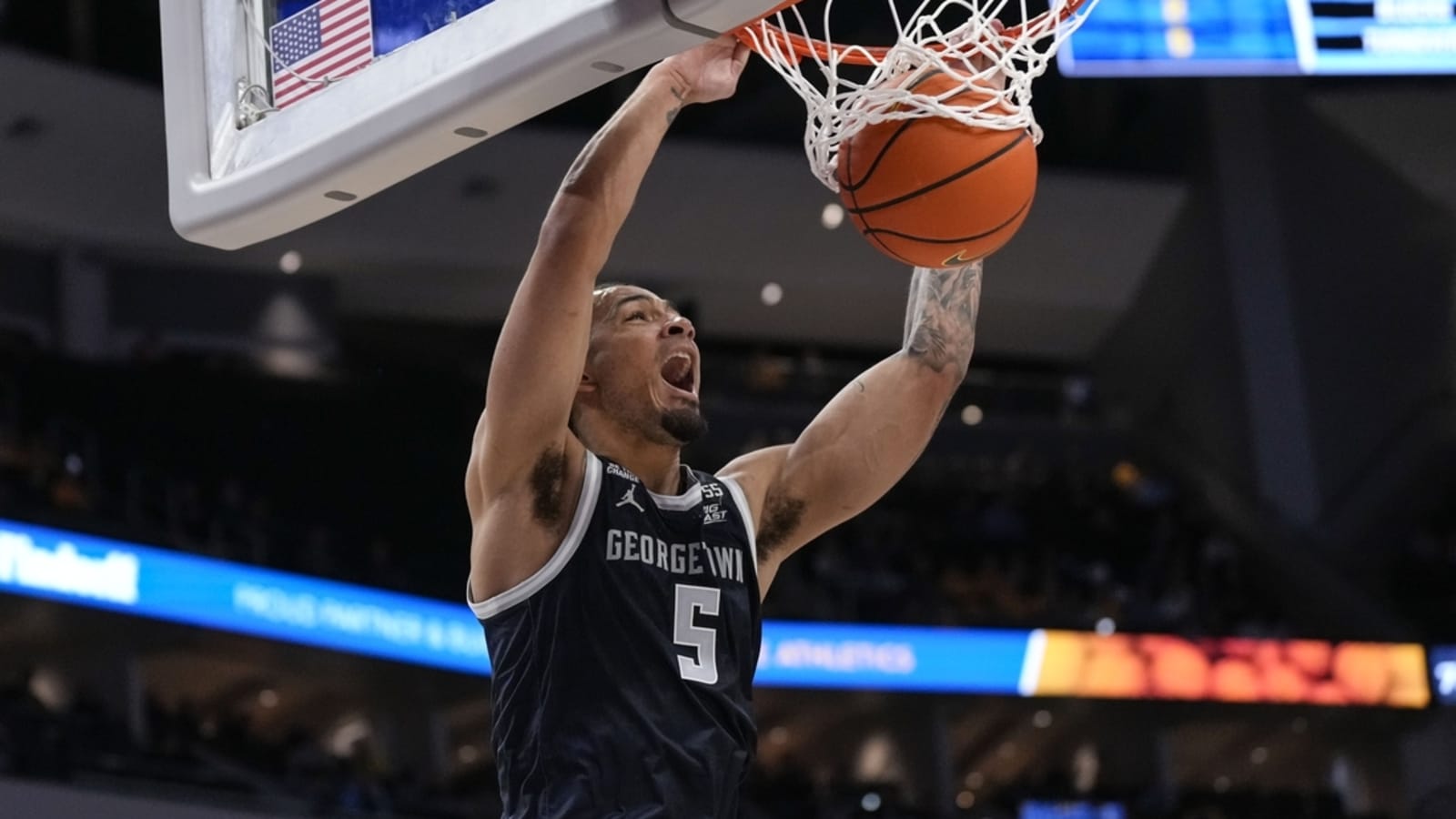 Chase Ross fires up No. 7 Marquette for win over Georgetown