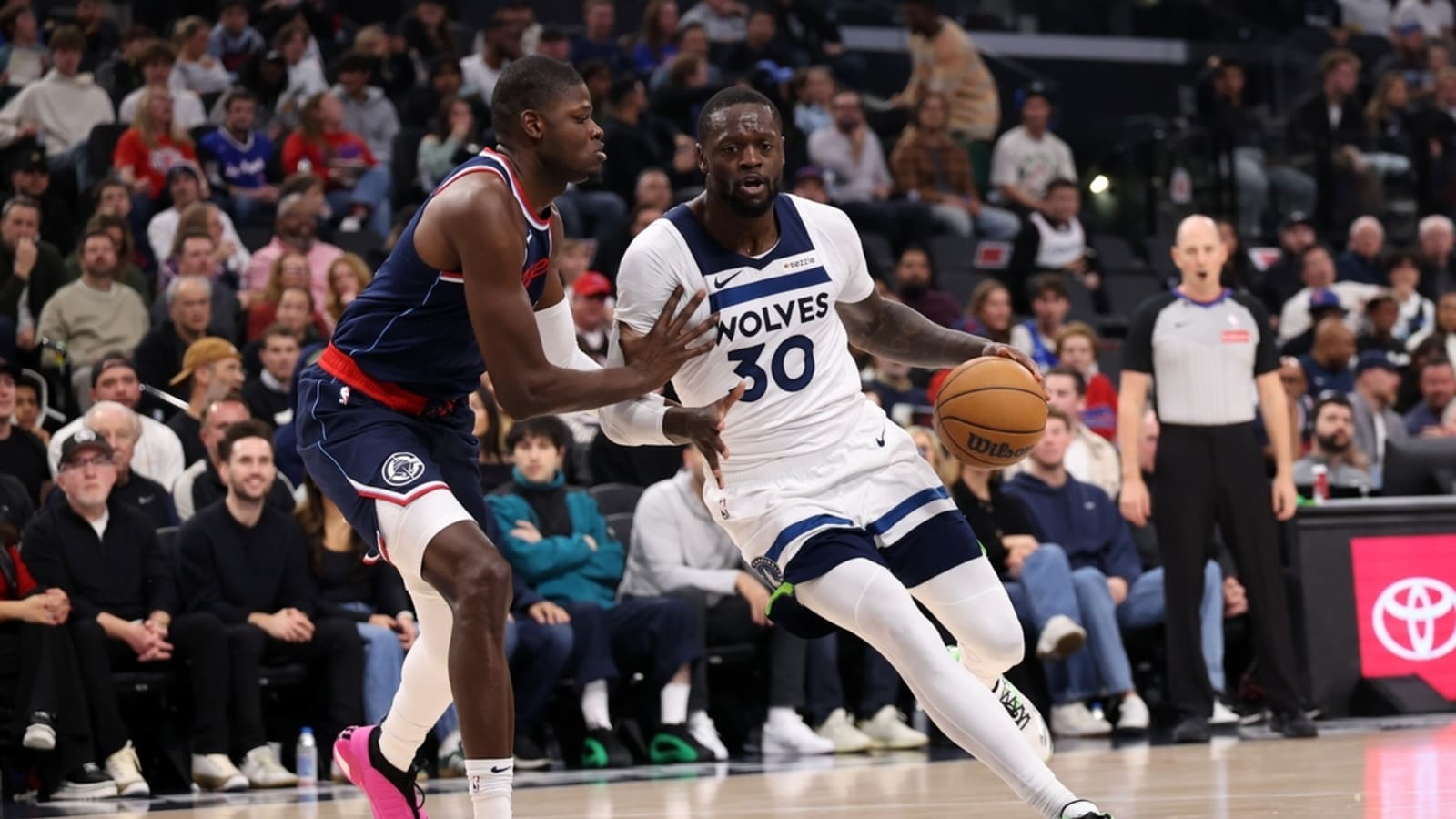 Timberwolves bury Clippers early, stroll to victory