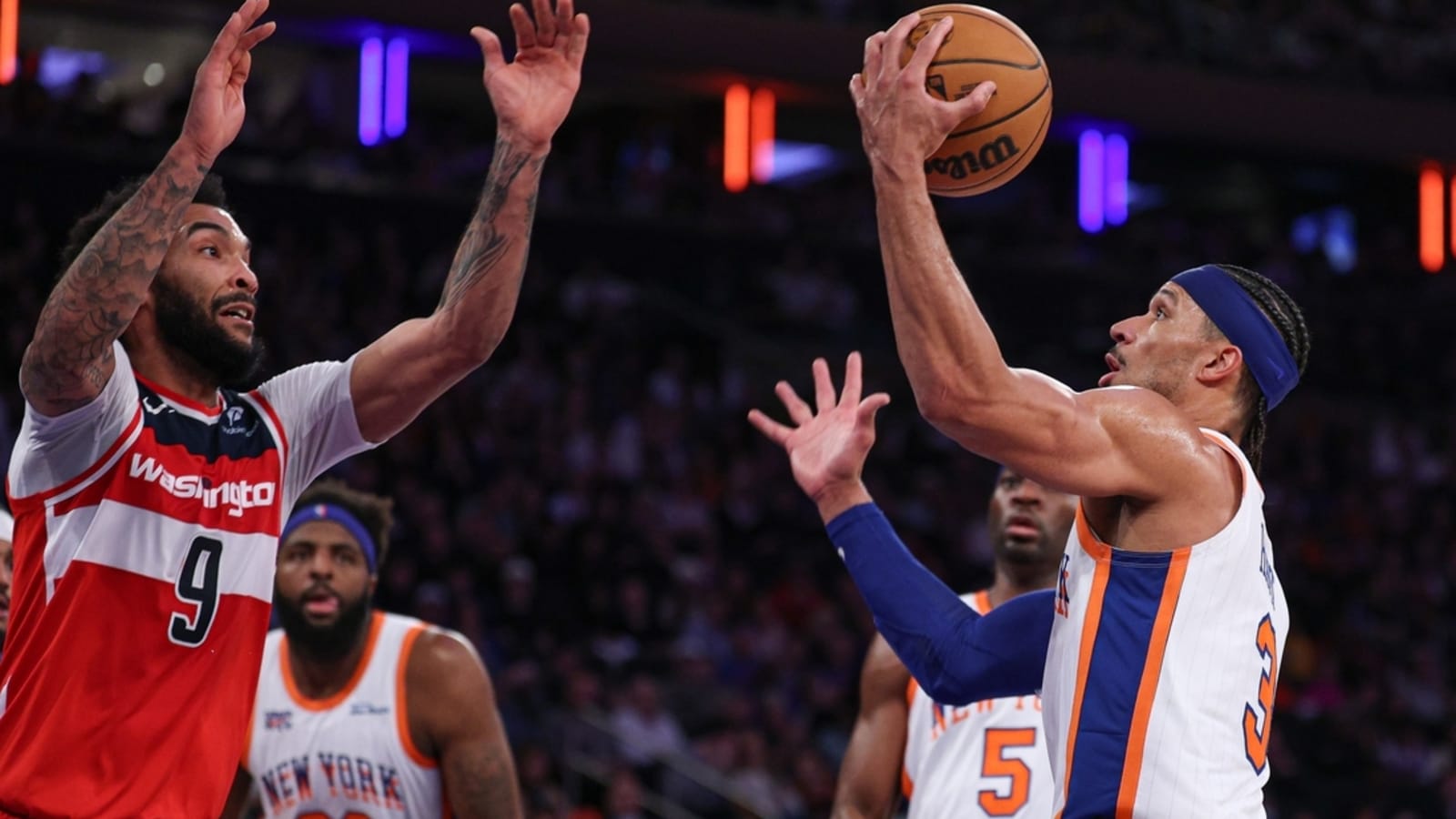 Knicks get back to winning, overwhelming Wizards
