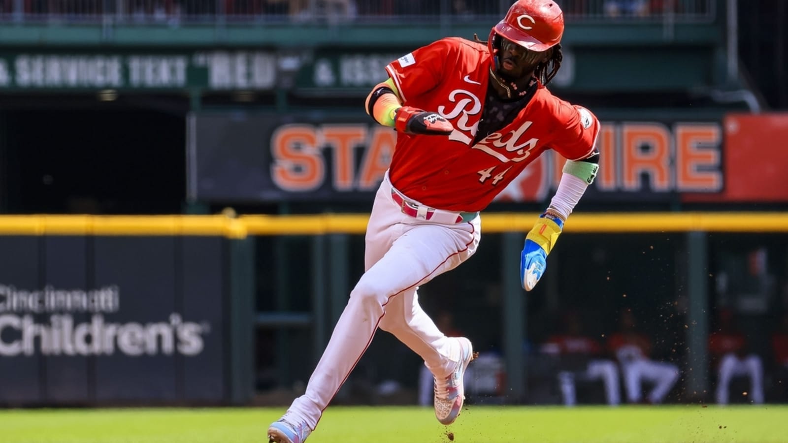 Elly De La Cruz drives in four as Reds thump Pirates 7-1