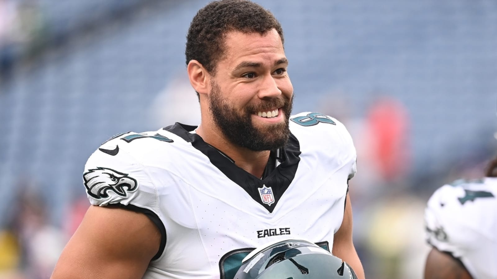 Eagles release veteran TE C.J. Uzomah