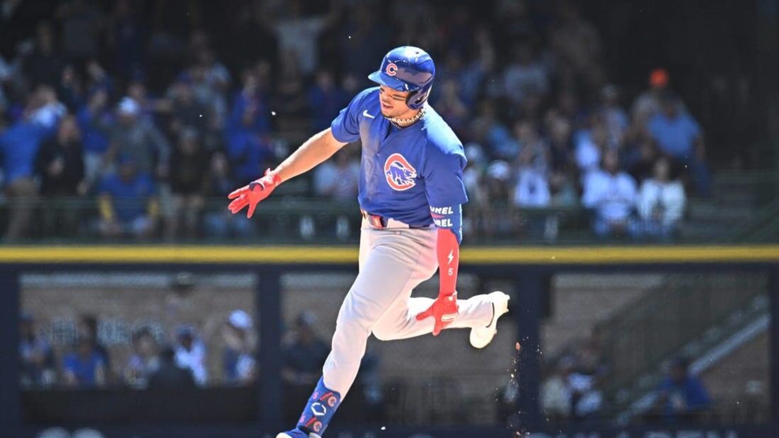 Cubs, Reds both sputtering entering three-game set