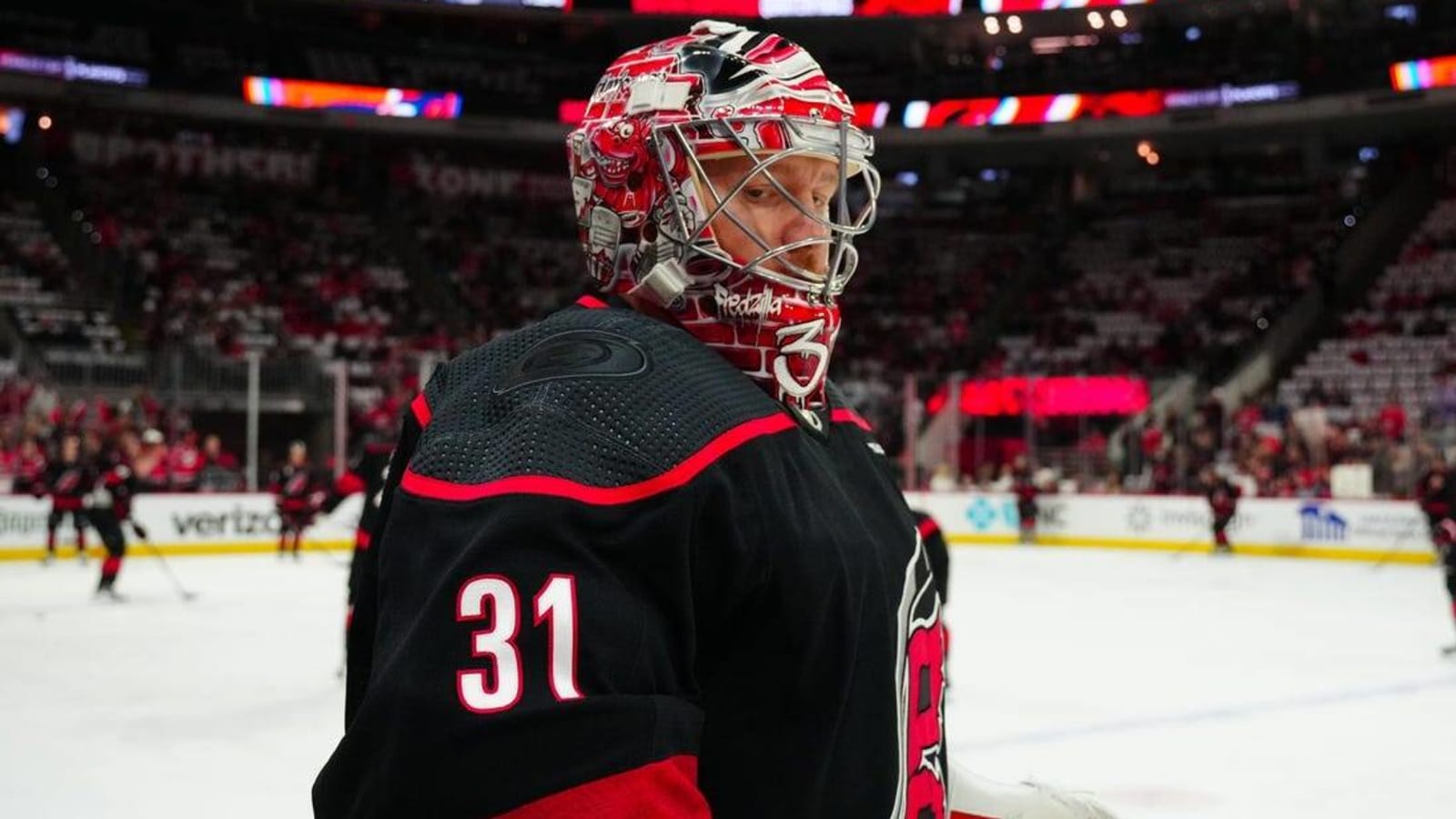 Frederik Andersen, Hurricanes aim to brush aside Islanders