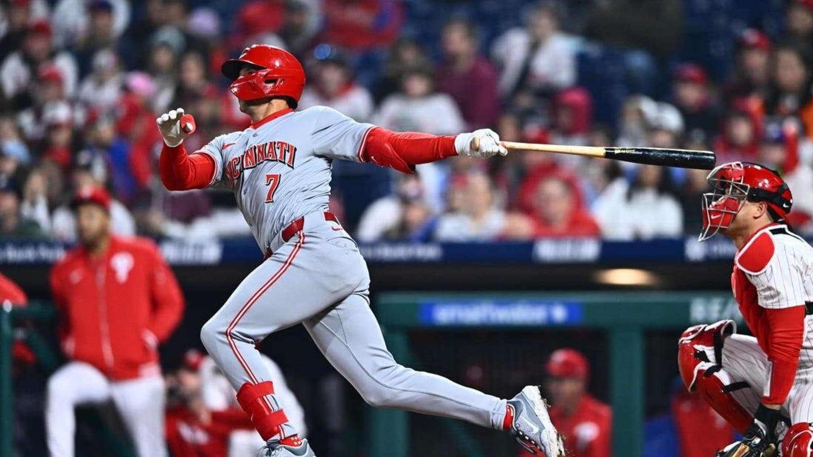 Spencer Steer&#39;s 10th-inning slam leads Reds past Phils