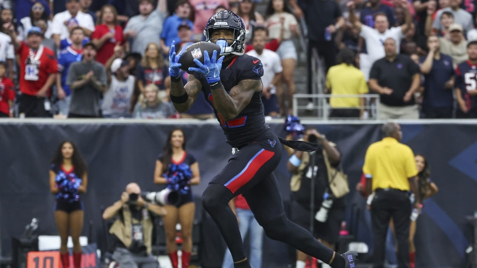 Texans WR Nico Collins (hamstring) day-to-day