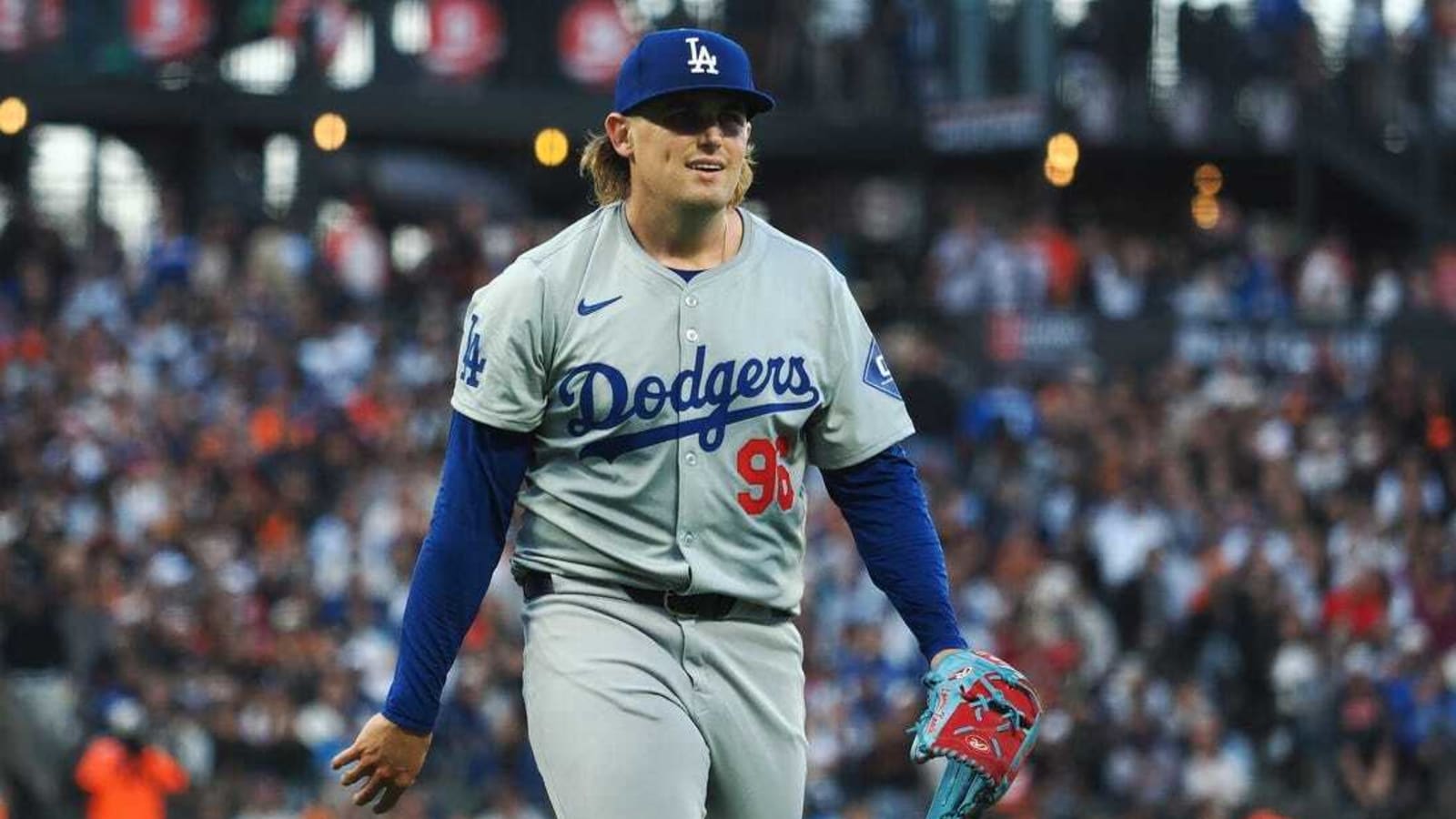 Giants use homers to rally past Dodgers