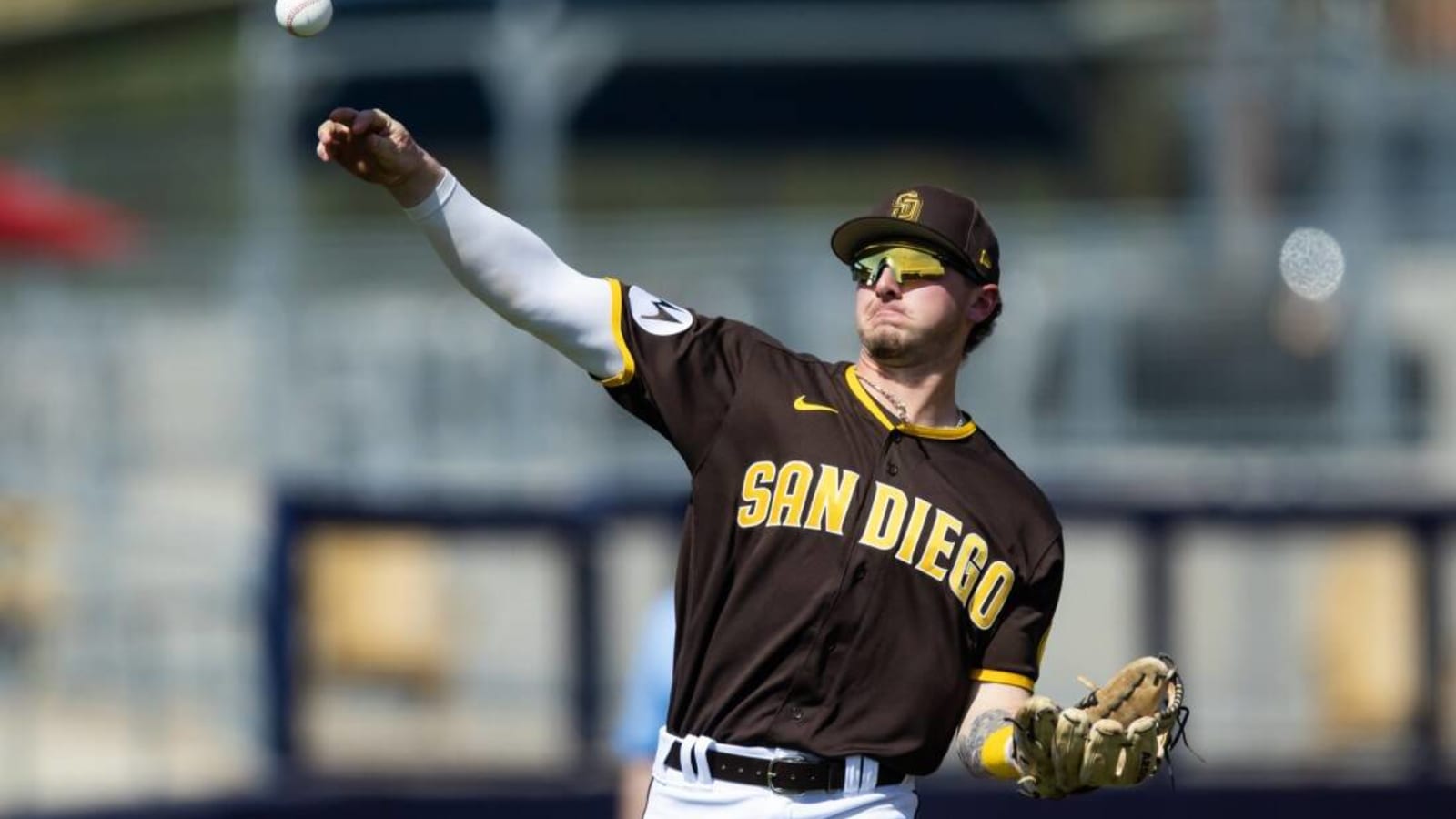 Padres Extend Non-Roster Invites to 32 Players for Spring Training