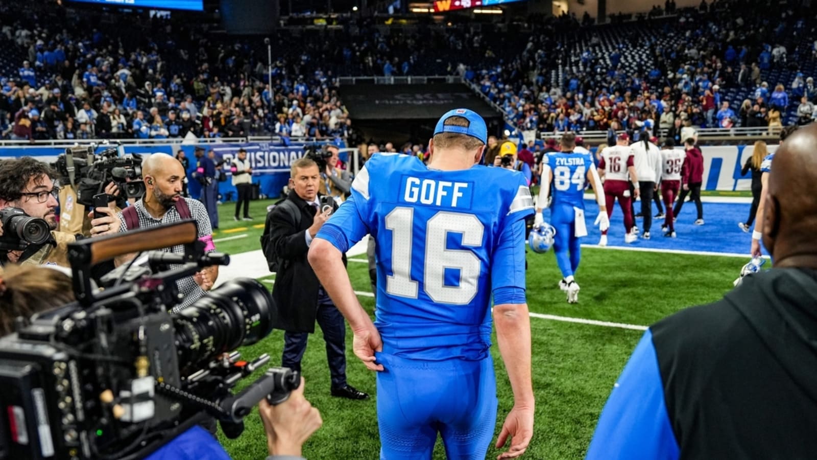 Netflix bringing back &#39;Quarterback&#39; for Season 2