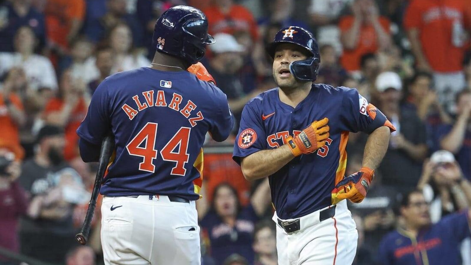 Jose Altuve&#39;s 2-HR day carries Astros over Rangers