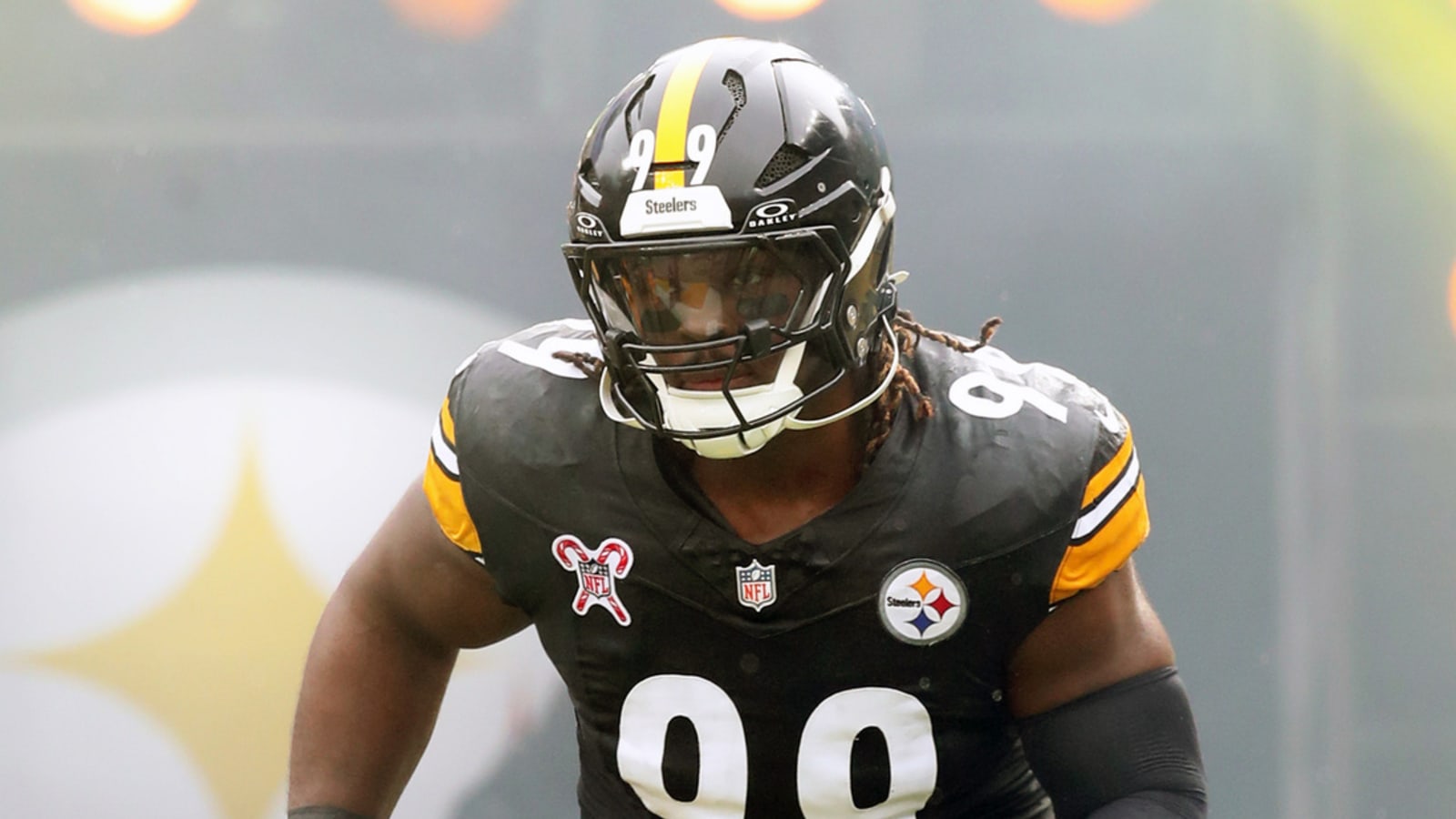 Former Steelers Defender Gets Suspended Shortly After Signing New Deal