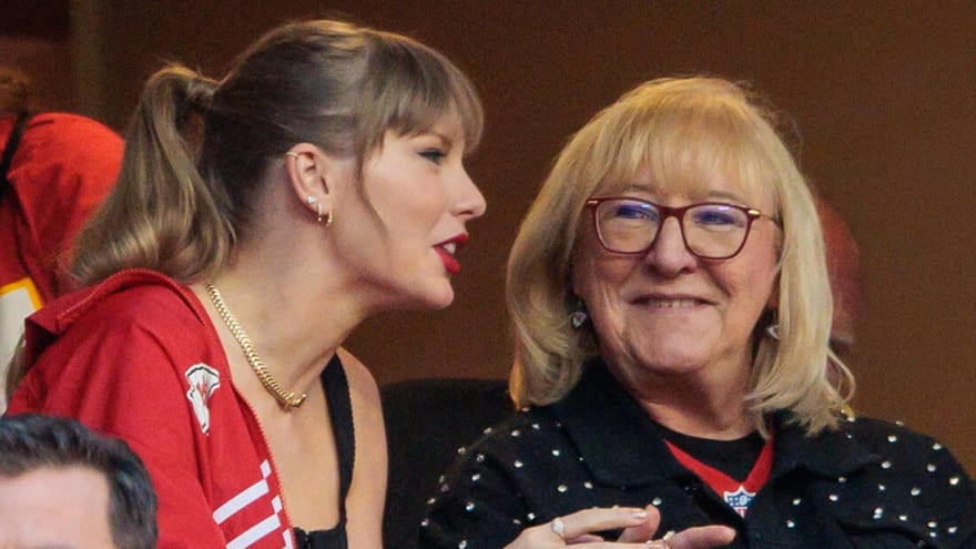 Mama Kelce gives Taylor Swift&#39;s new album a glowing review