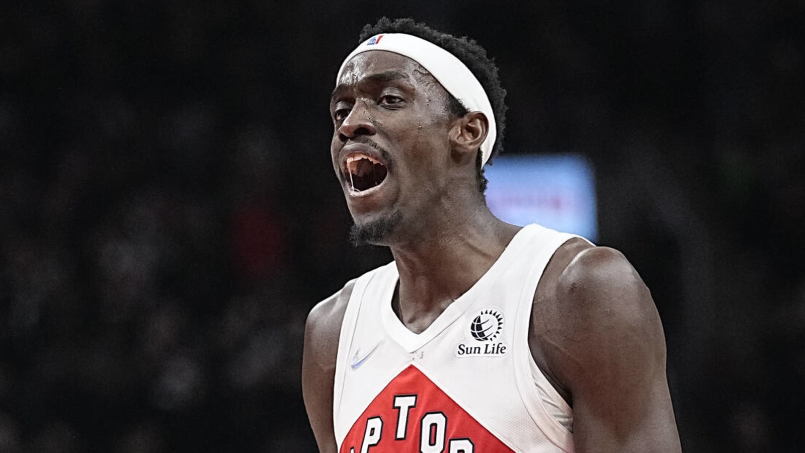 Raptors avoid first-round sweep with Game 4 win vs. 76ers