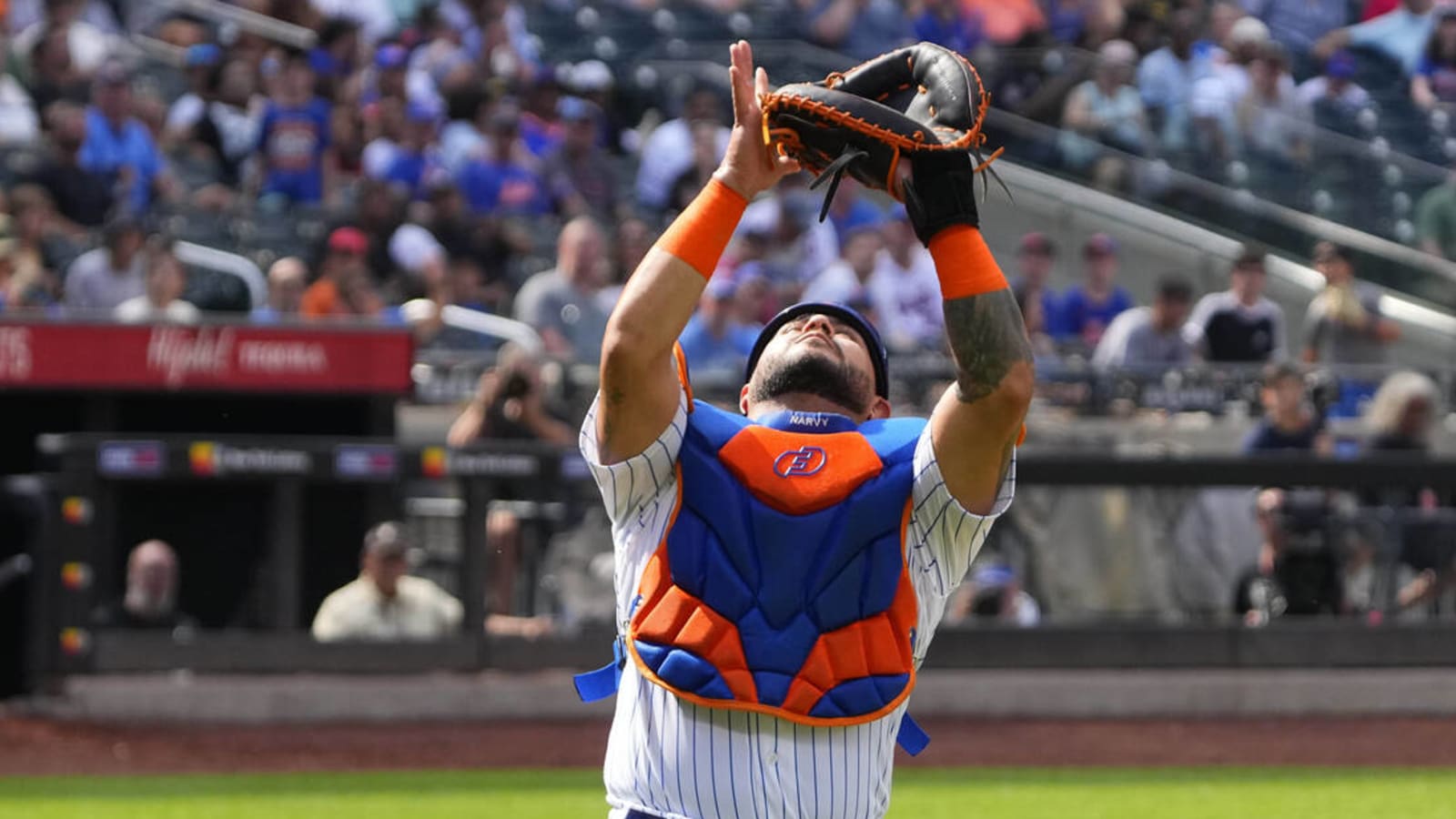 Mets could be open to trading veteran catcher