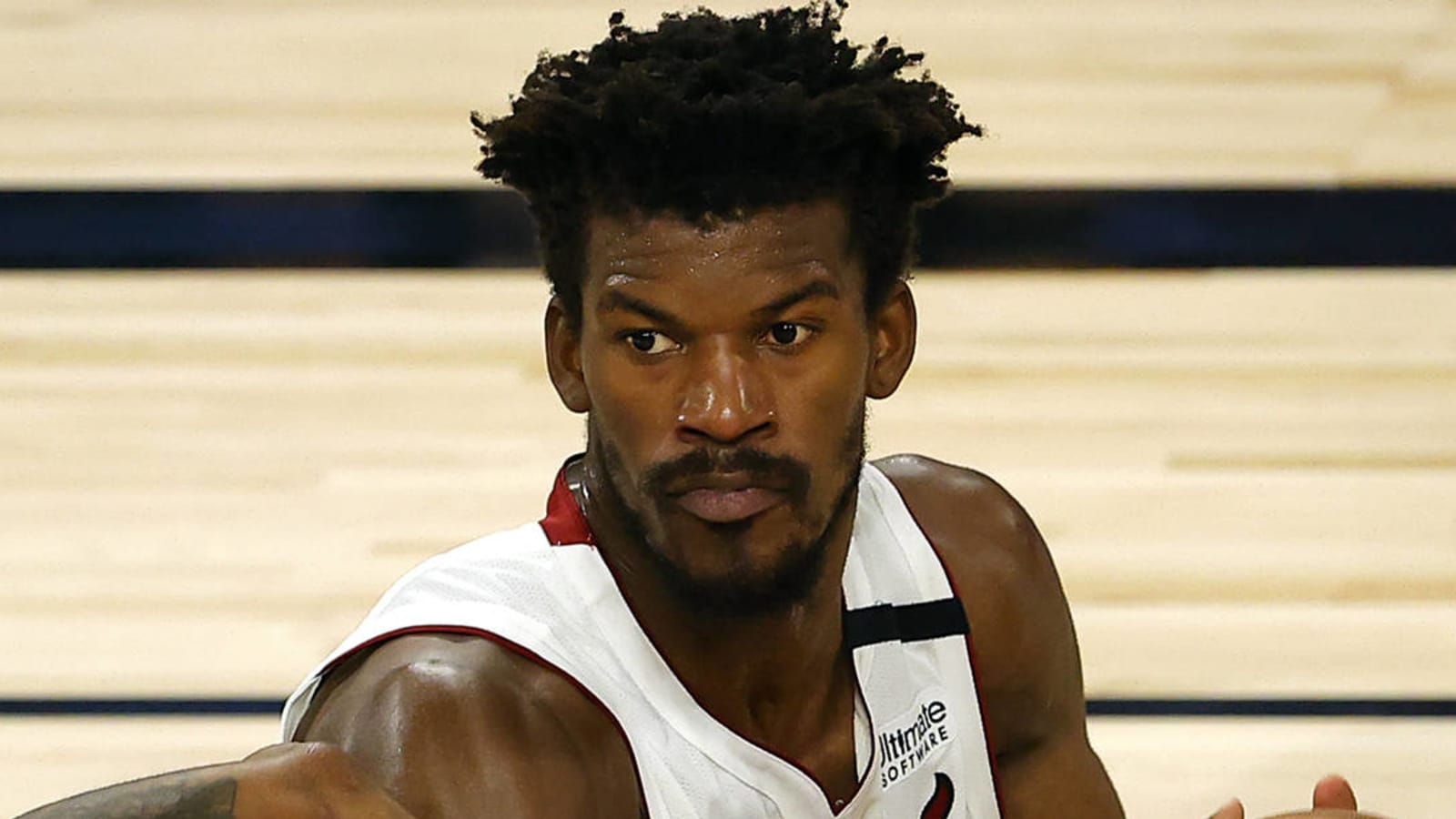 Jimmy Butler misses second straight game with sore foot 