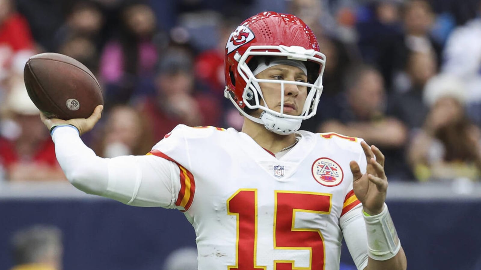 Patrick Mahomes thriving with revamped offense