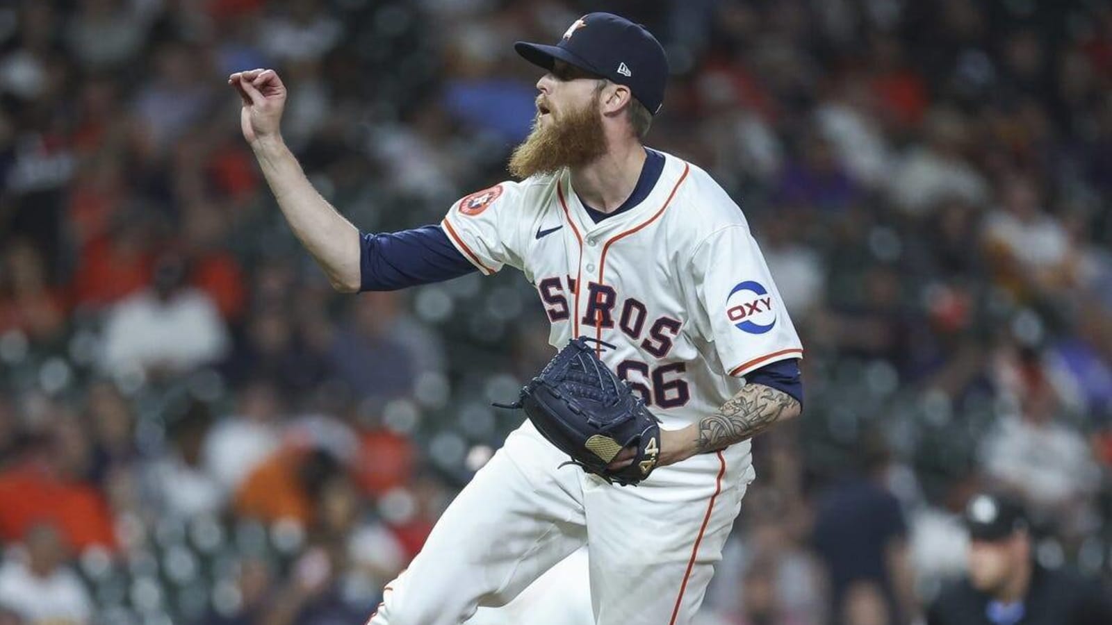 Astros add RHP Shawn Dubin back to bullpen