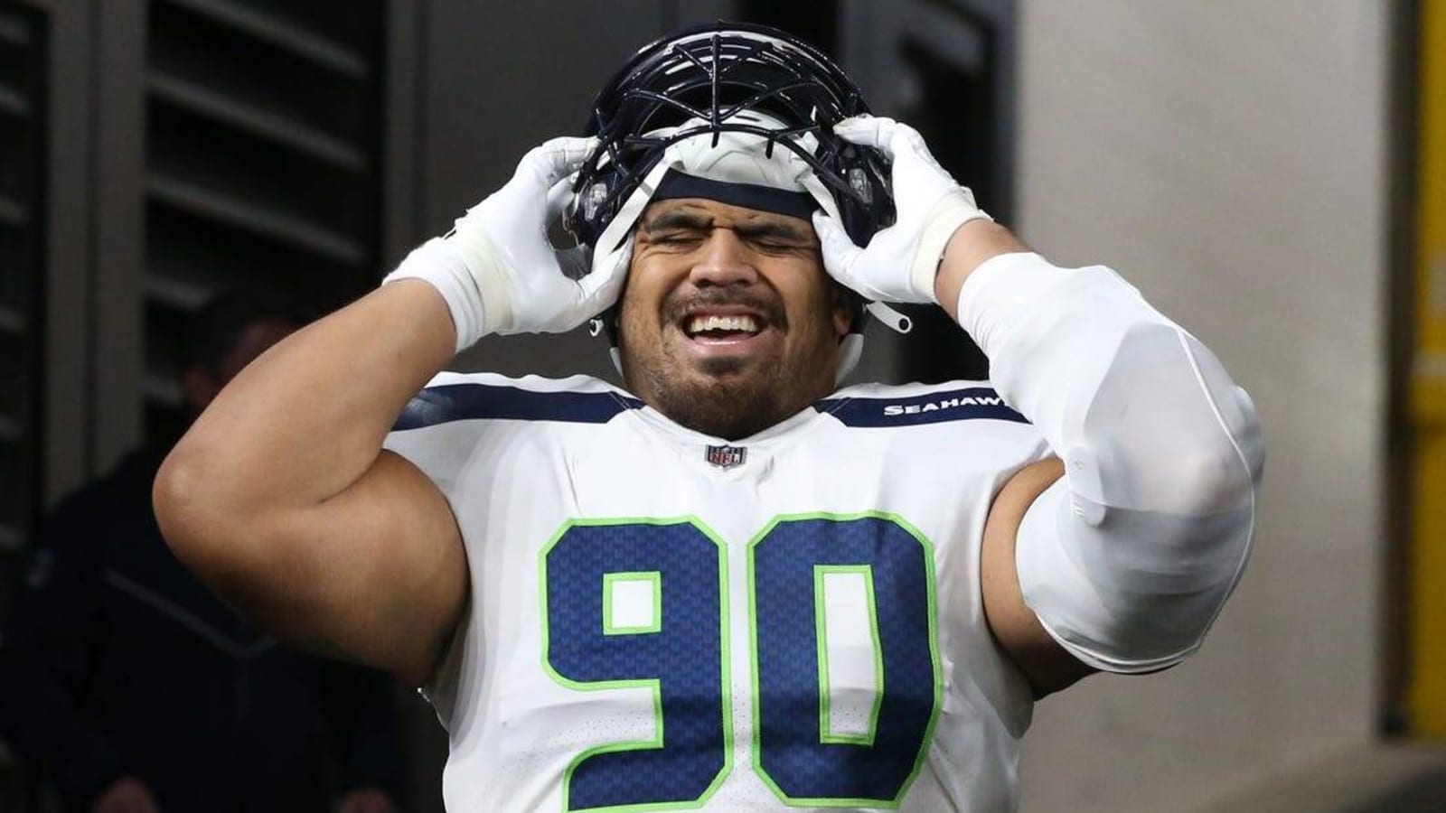 Seahawks let go NT Bryan Mone, clear $5.39M