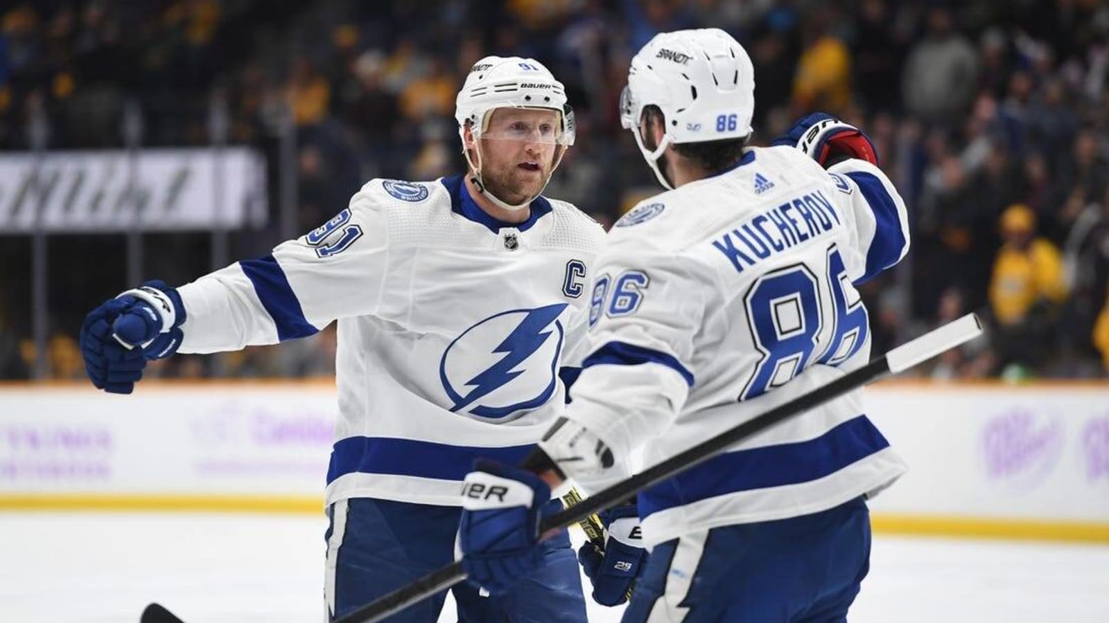 NHL roundup: Lightning top Preds in OT, win fourth straight