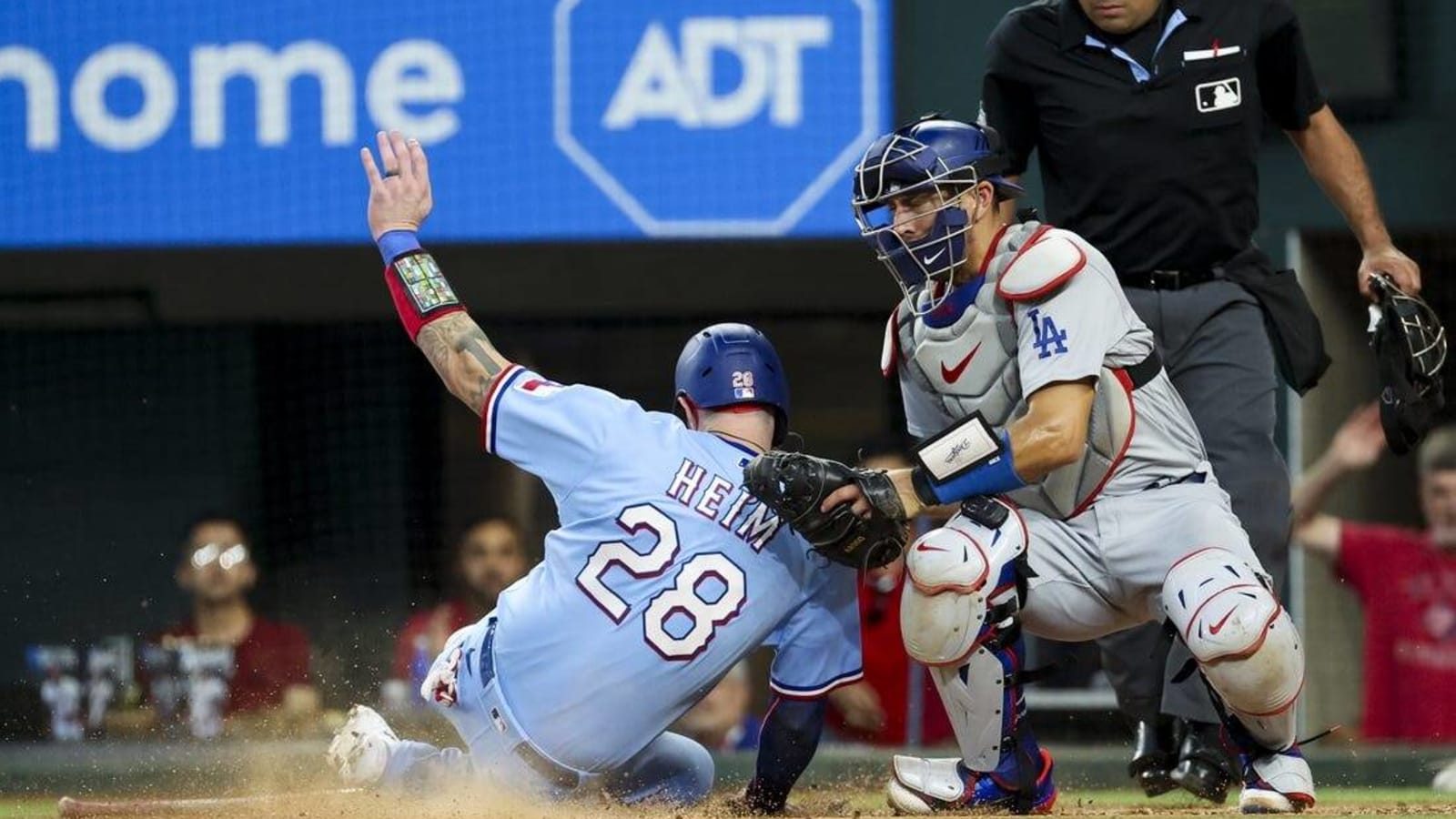 Jays drop series finale to Rangers behind strong Perez start