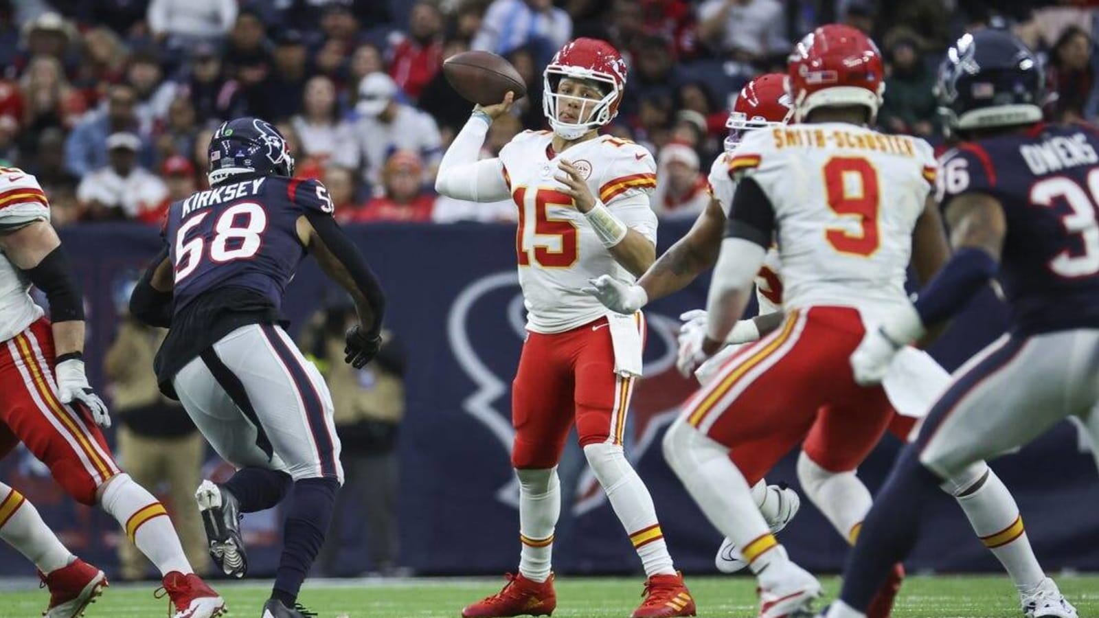 Chiefs look to keep foot on the gas vs. Seahawks