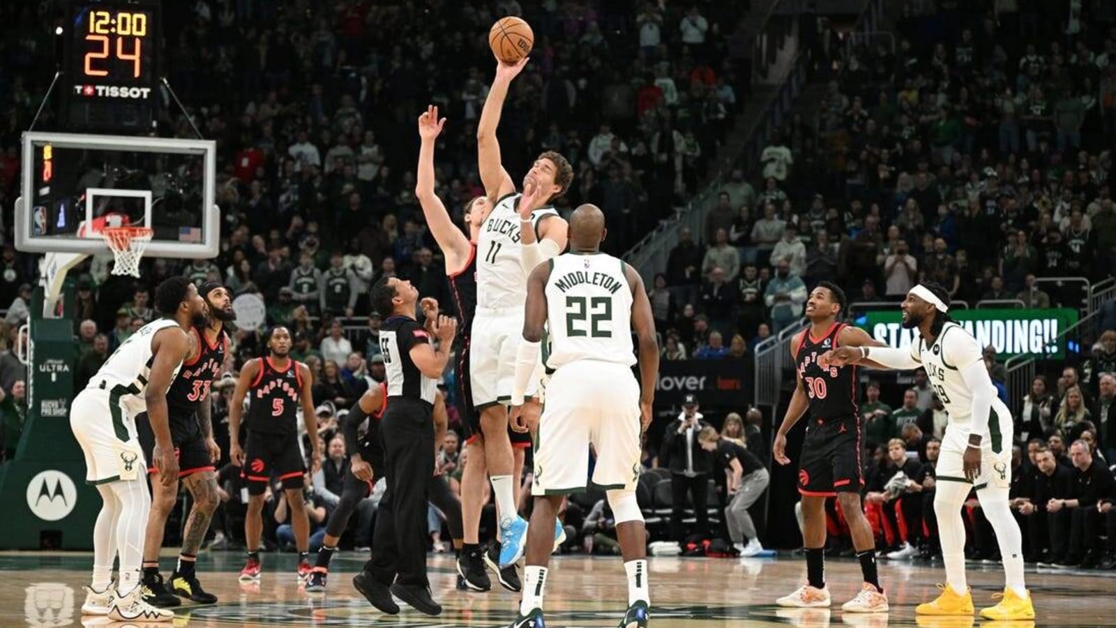 Raptors stun Bucks, halt 15-game skid