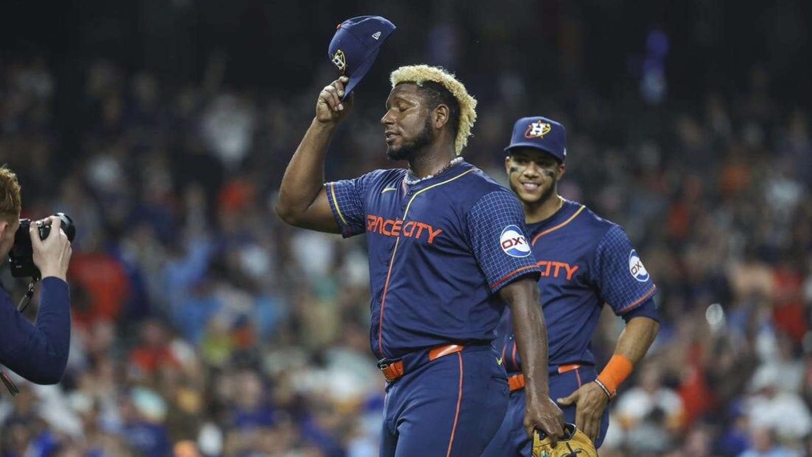 Fresh off no-hitter, Astros&#39; Ronel Blanco aims to subdue Rangers