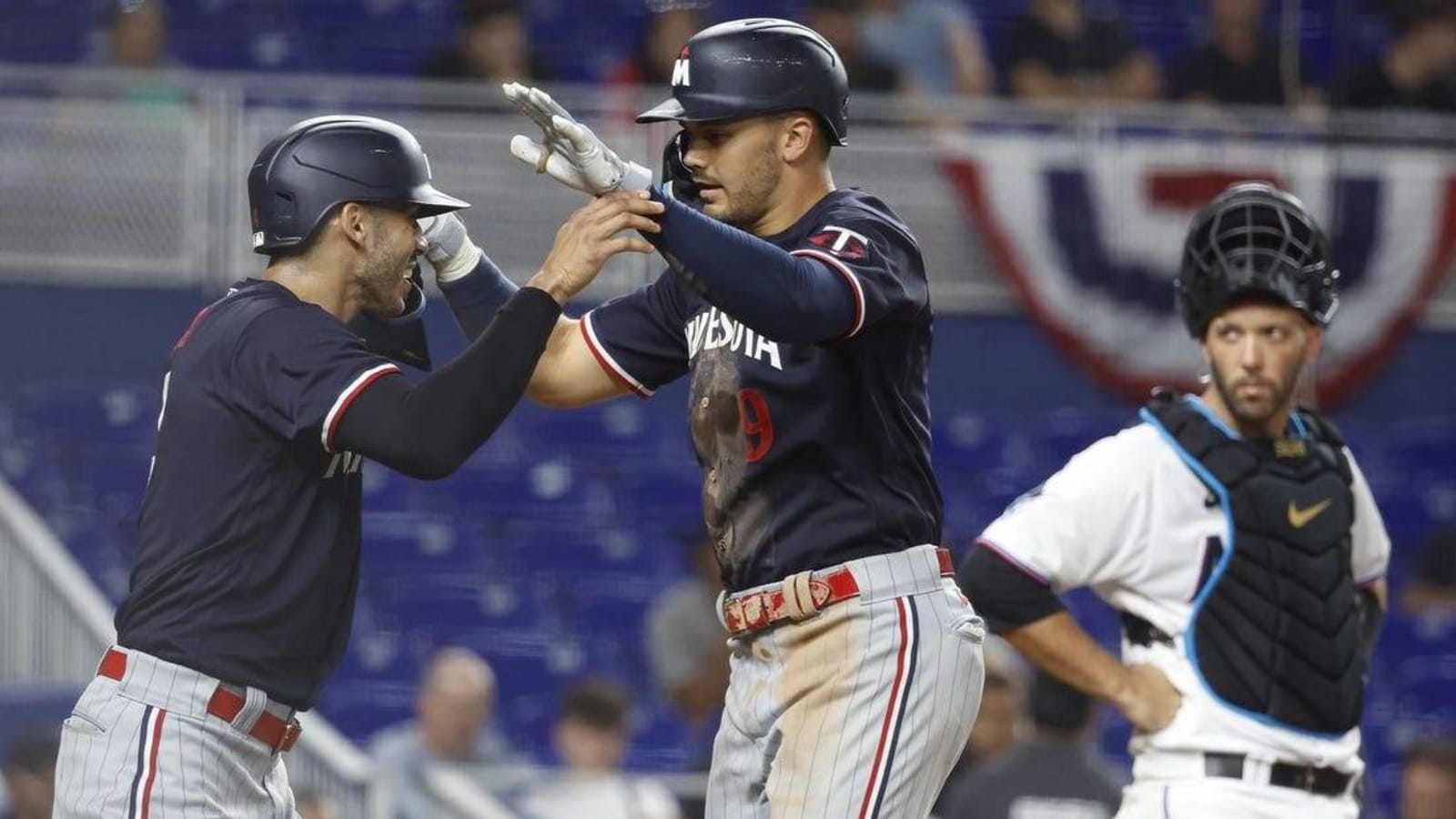 Luis Arraez, Marlins aim to end Twins&#39; unbeaten run