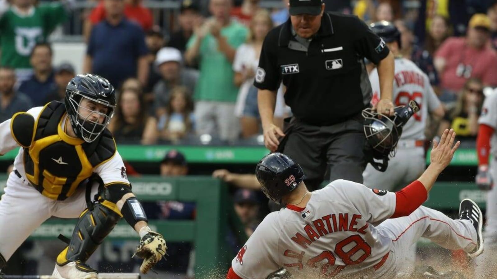 Red Sox win third straight thanks to Alex Verdugo, Christian Arroyo