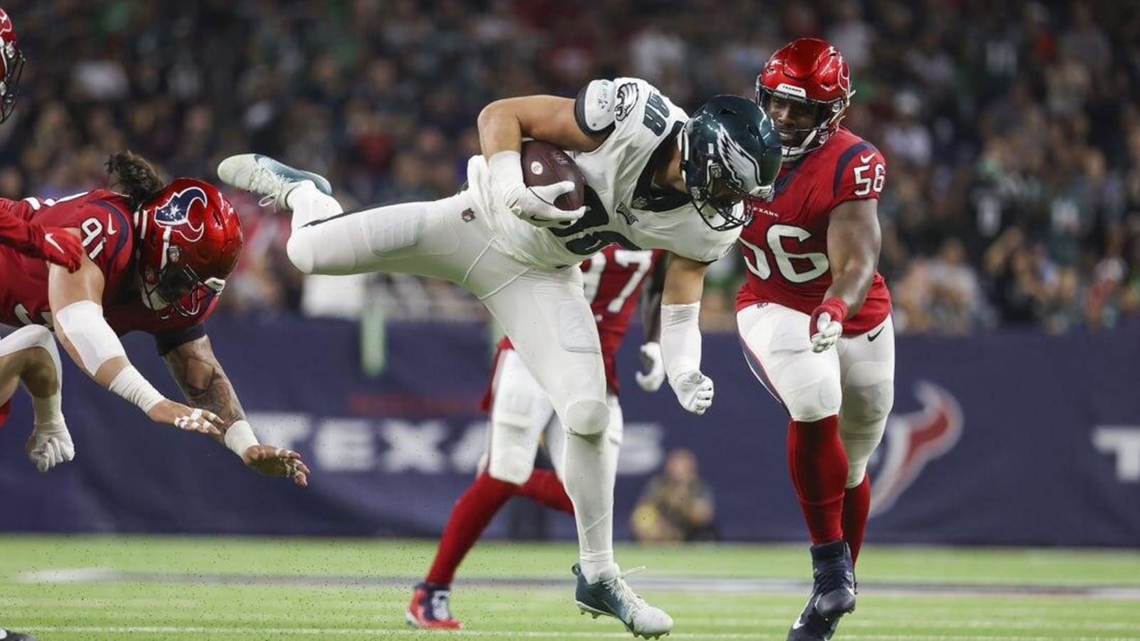 Eagles down Texans to reach 8-0 for first time