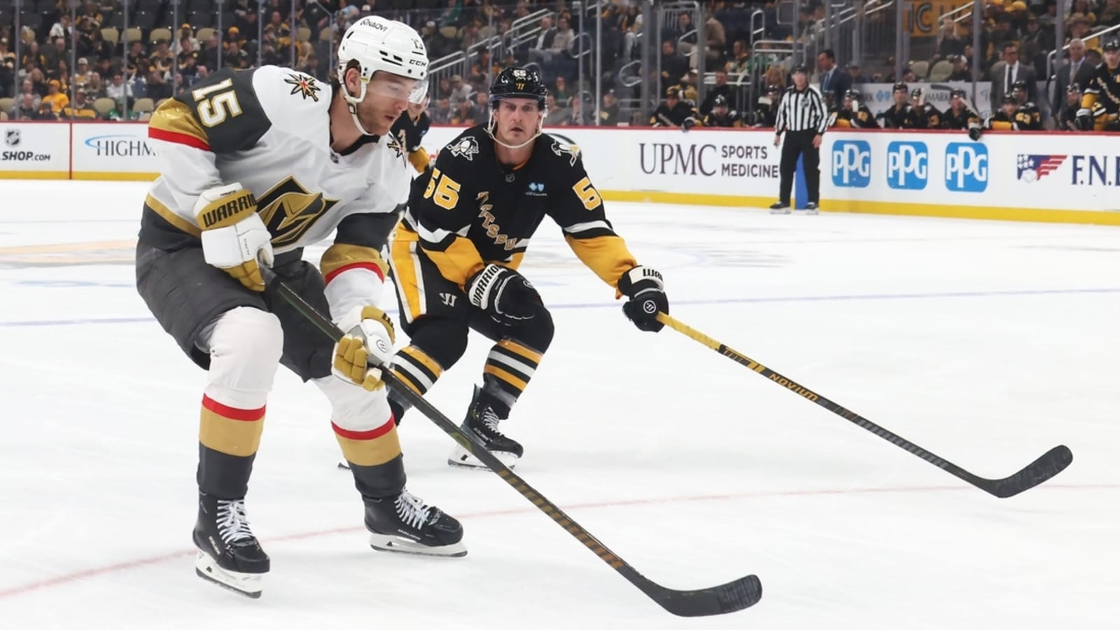 Knights cruising toward playoffs; Predators looking to next season
