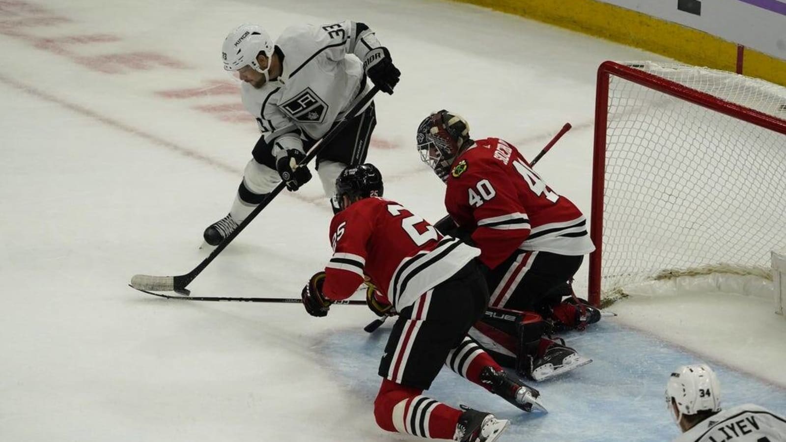 Jonathan Toews scores OT winner for Blackhawks vs. Kings