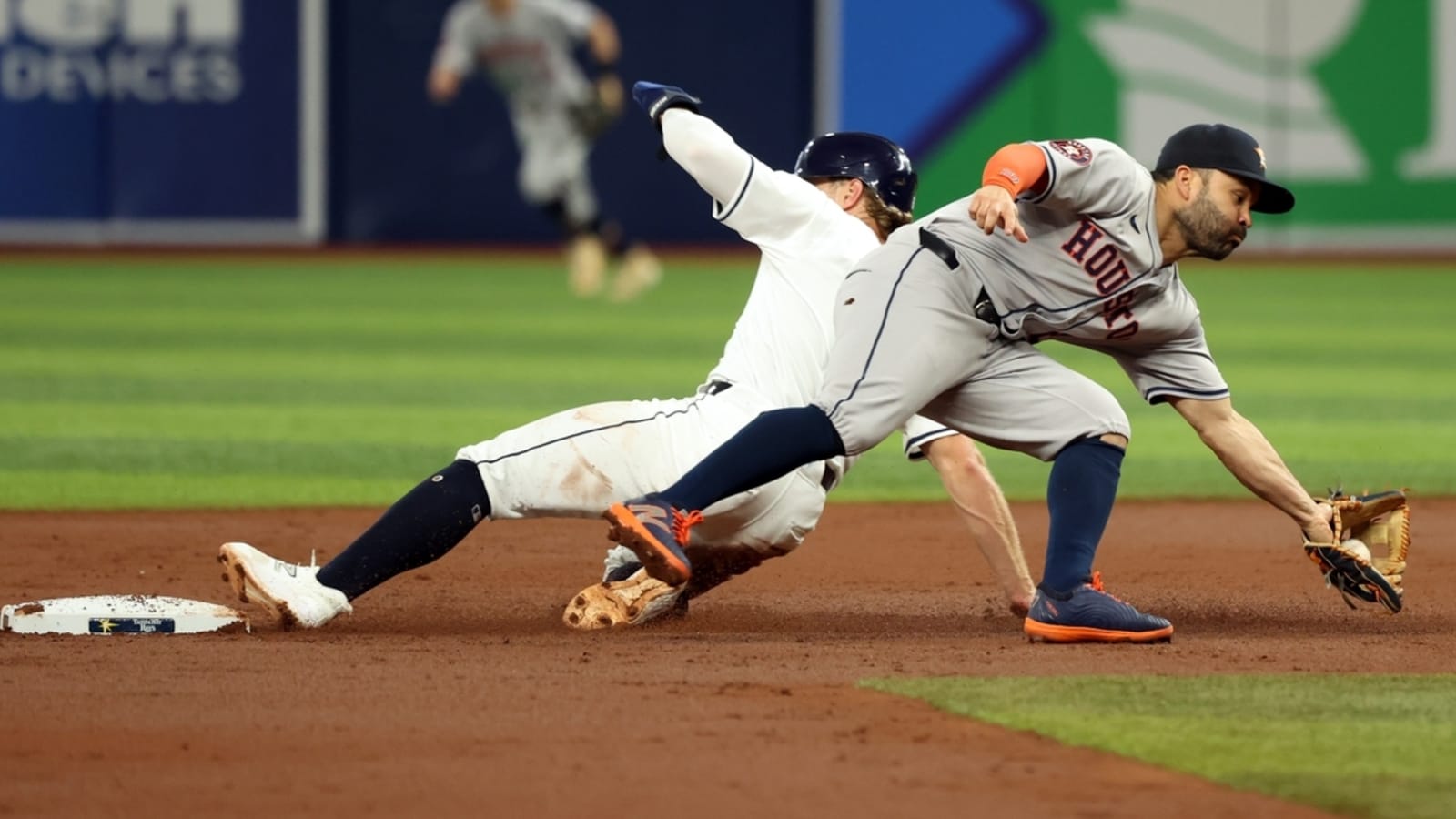 Astros need 10 innings but complete sweep of Rays