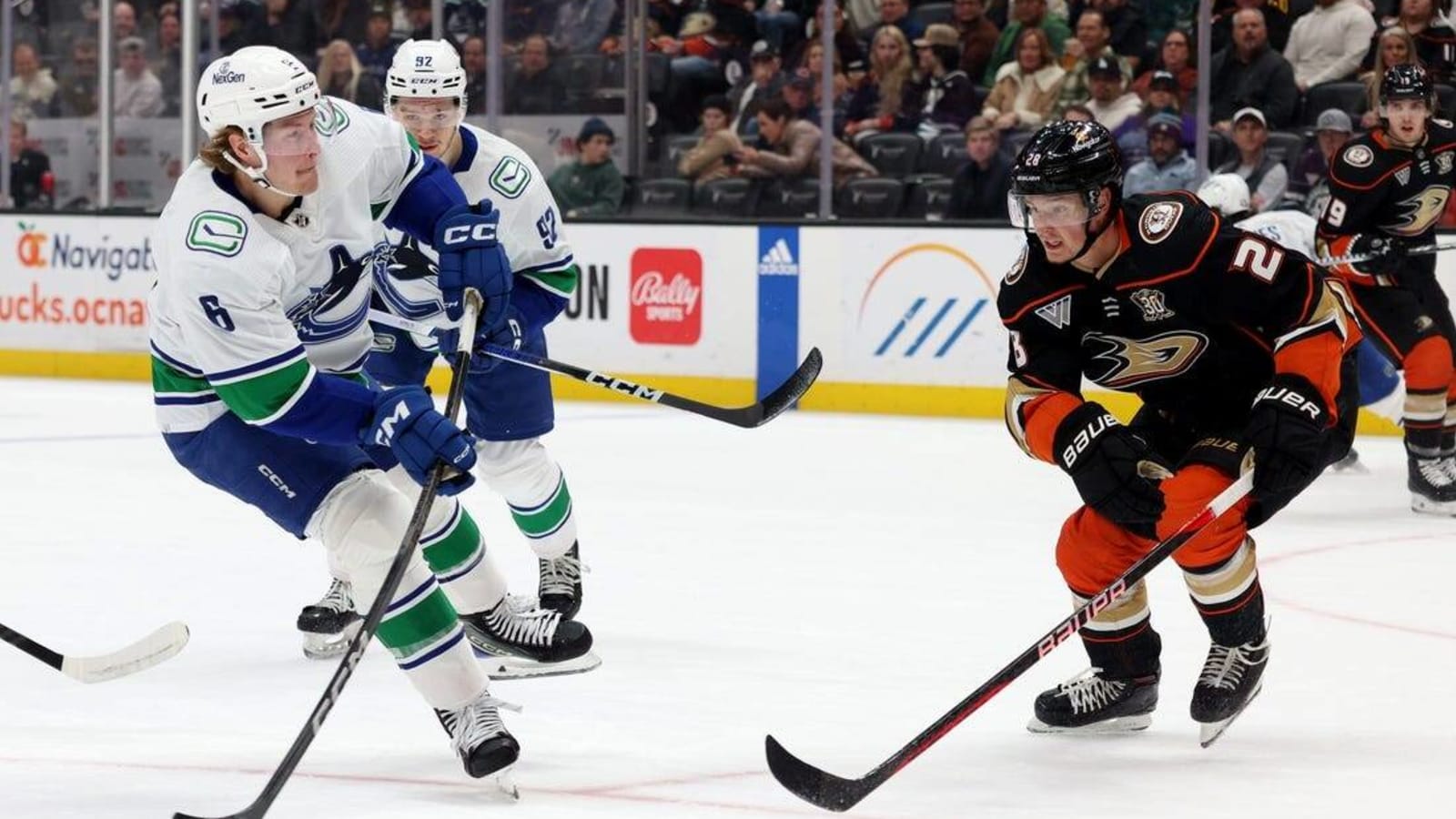 Canucks get past Ducks, reclaim top spot in West