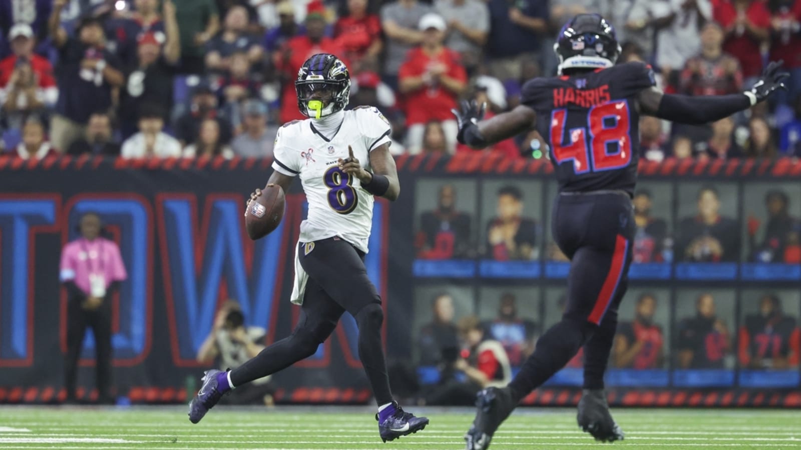 Lamar Jackson, Ravens run all over Texans