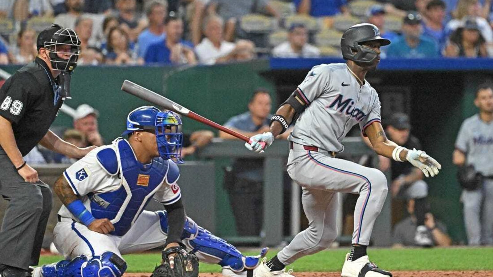Marlins squeak out win over struggling Royals
