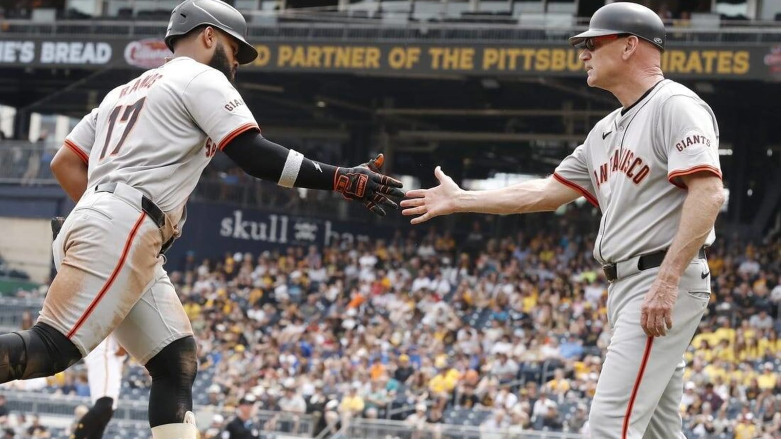 Brett Wisely caps comeback as Giants stun Pirates