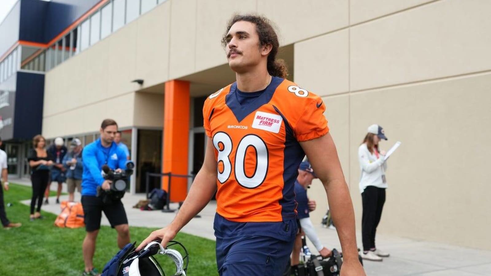 Reports: Broncos TE Greg Dulcich to be activated vs. Chiefs