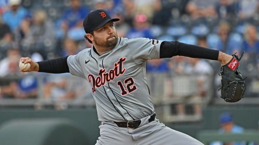 Tigers look to capitalize on Blue Jays&#39; offensive woes
