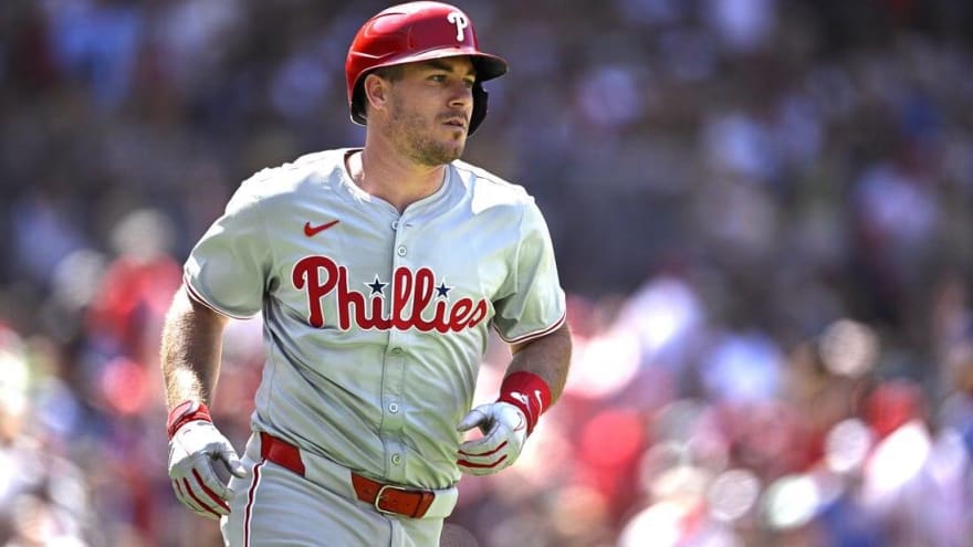 Bryson Stott, J.T. Realmuto help Phillies sweep Padres