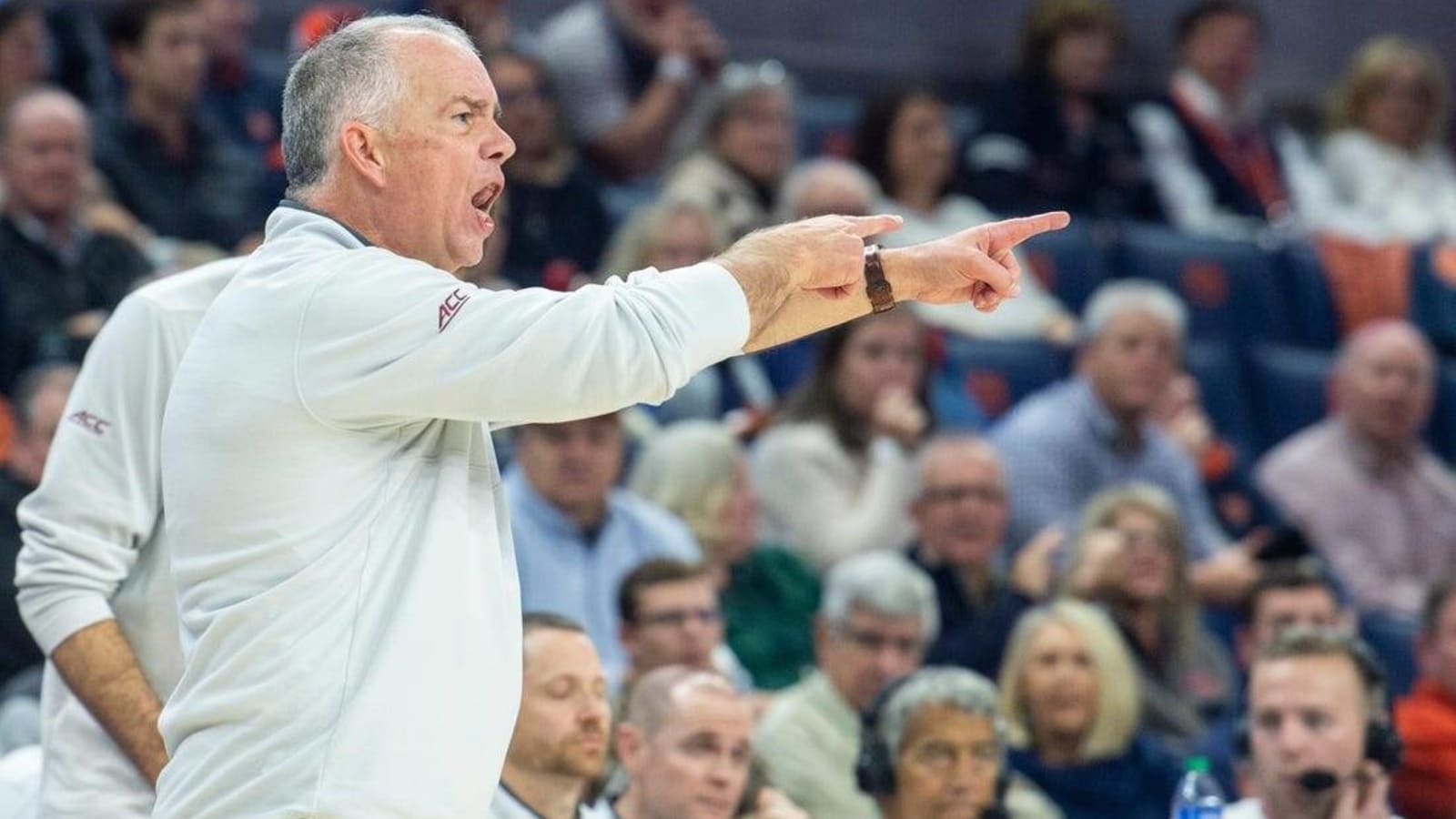 Virginia Tech drubs Vermont, 73-51