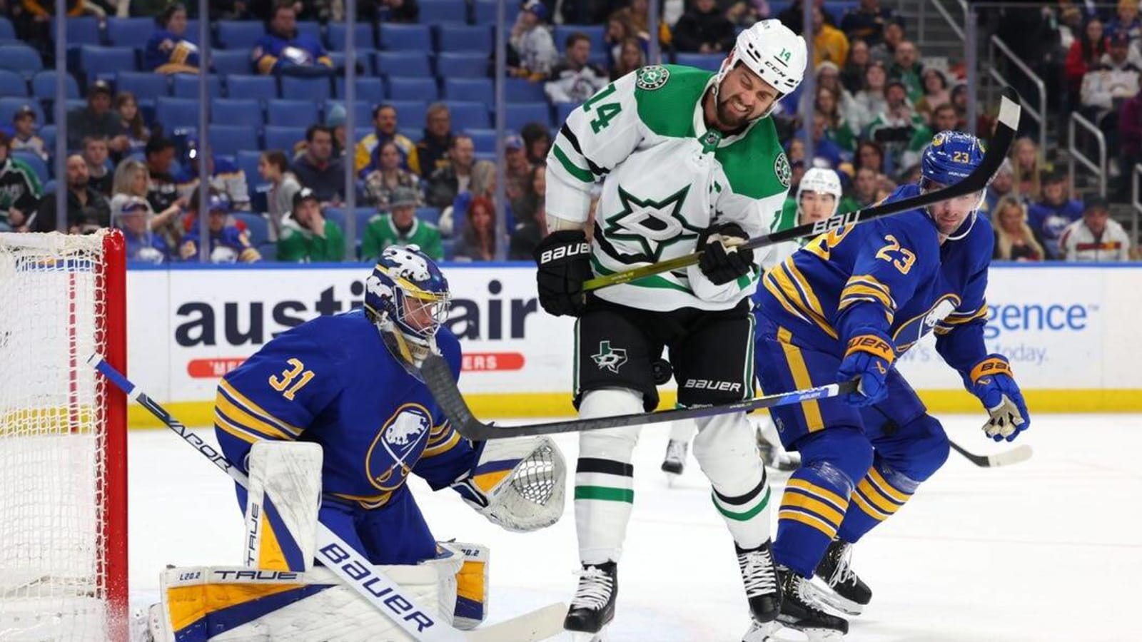 High-powered Stars surge past Sabres 10-4